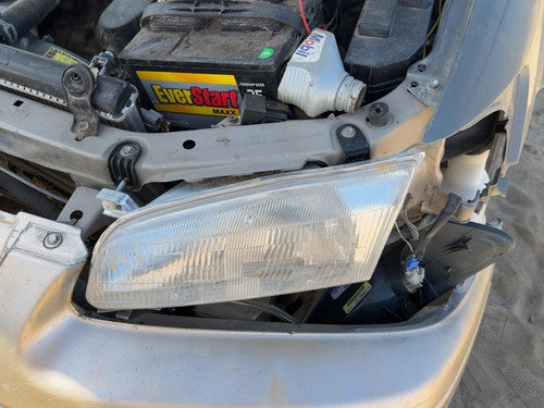 1997-2001 Toyota Camry Driver Left Head Light Front Lamp OEM 81150AA010