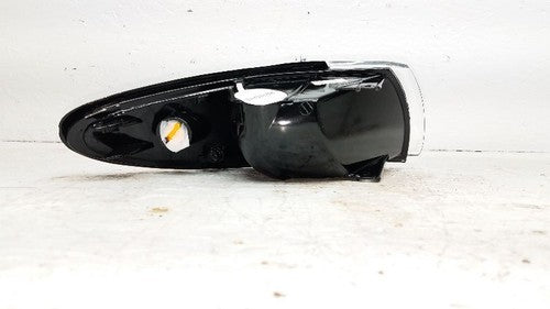 1997-2003 Ponntiac Grand Prix Driver Left Turn Signal Light 16521833