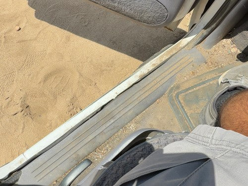 99 Town & Country Driver Left Lower Sill Step Moulding Trim Panel Oem Taupe All5