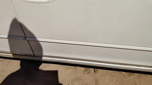 02-06 Altima Passenger Right Front Moulding From Door Oem Trim Strip White Qx3