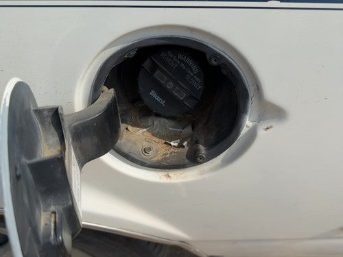 1986 Oldsmobile 98 Fuel Filler Neck Assembly With Gas Cap Oem