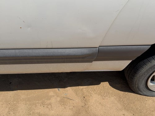 1999 Chrysler Town & Country Driver Left Rear Moulding From Door Oem Back