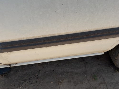 1988-1989 Honda Accord Lx Driver Left Rear Moulding From Door Oem Back