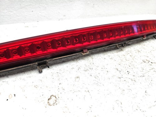 2004-2009 Cadillac Srx Third Brake Light Middle Lamp Oem