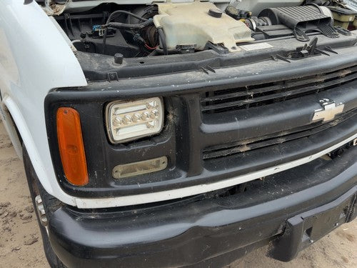 1996-2002 Chevy Express Van 2500 Front Grille Assembly Oem 15037241
