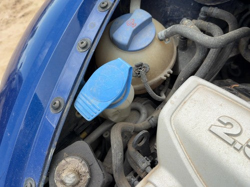 2006-2010 Windshield Washer Fluid Reservoir With Pump Oem Wiper Tank 1C0955453M