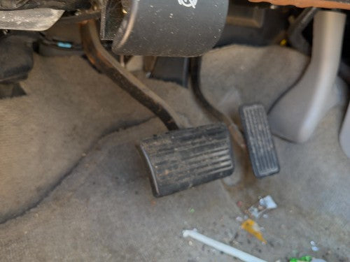 2000-2006 Chevy Suburban 1500 Brake Pedal Assembly Oem