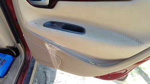 01-03 V70 Xc Passenger Right Rear Inside Door Trim Panel Wth Switches Back Beige