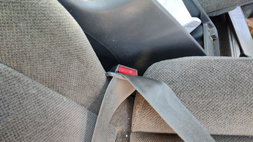 1994-1995 Honda Accord Driver Left Front Seat Belt Buckle Receiver Oem Gray
