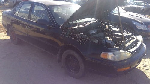 92-96 Toyota Camry Passenger Right Front Spindle Steering Knuckle With Wheel Hub