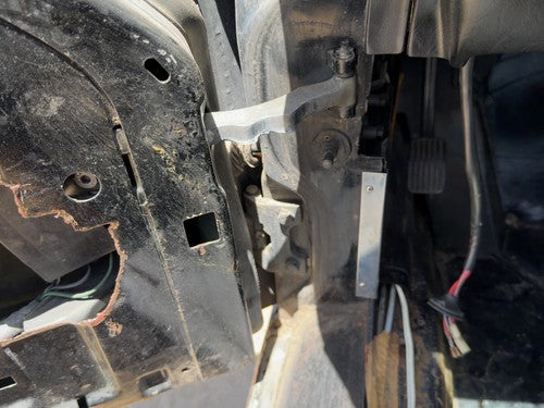 1972-1980 Mercedes 450SL 107 Driver Left Upper Lower Door Hinge Pair Set OEM