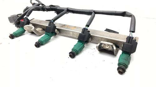2004 05 Mazda 3 Complete Fuel Rail With Injectors Set With Wiring Harness 2.3L