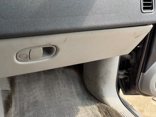 05-09 Equinox Glove Box Assembly Complete Door With Latch Oem Light Gray 14B