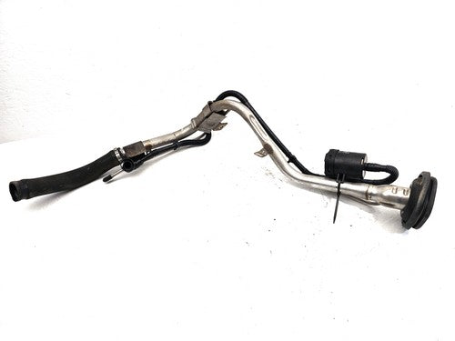 2004-2006 Mazda 3 Fuel Filler Neck Assembly With Gas Cap Oem Complete Bn8F4221Xb