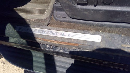 2007 Yukon Xl Denali Driver Left Lower Sill Step Trim Panel Oem