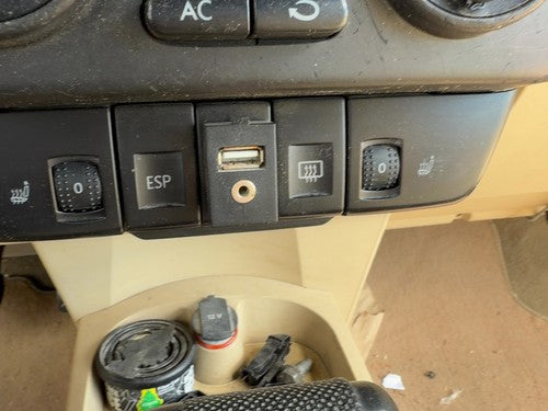 2006-2010 VW Beetle Convertible ESP and Rear Defrost Switch Set OEM Black