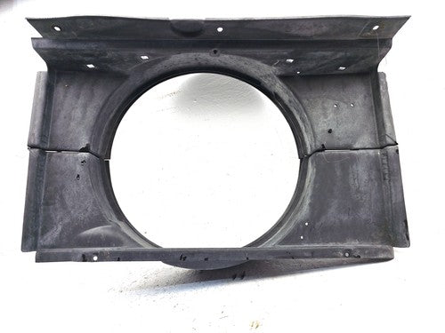 95-00 Gmc Sierra 2500 Chevy Upper And Lower Cooling Fan Shroud Oem 5.7L 15739587
