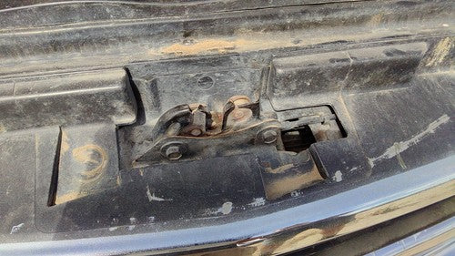 1998-2005 S10 Blazer Hood Latch Assembly With Bracket Oem
