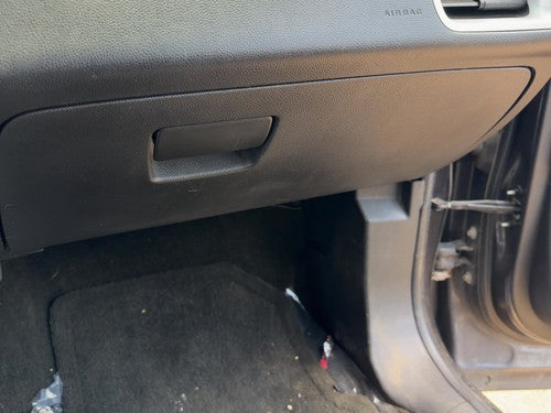 10-17 Chevy Equinox Glove Box Assembly Complete Door With Latch Oem Black 01A