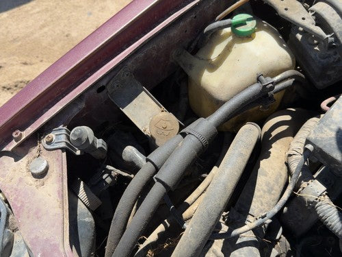86-88 Nissan Maxima Windshield Washer Fluid Reservoir With Pump Oem Wiper Tank