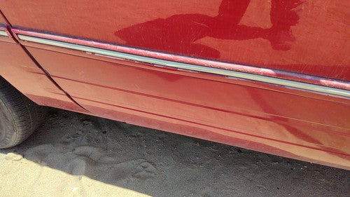 06 Town Country Passenger Right Rear Moulding From Door Back Trim Strip Red Prh