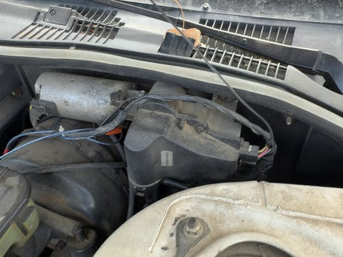 1985-1986 Oldsmobile 98 Windshield Wiper Motor Oem 88961293