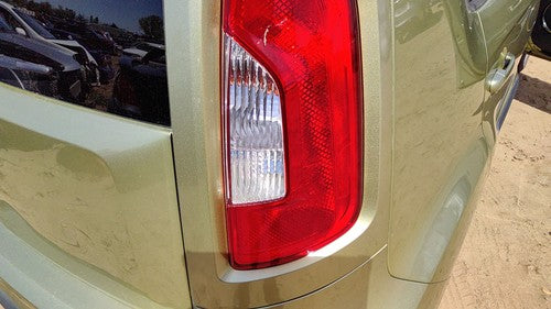 10-13 Kia Soul Passenger Right Tail Light Brake Lamp Oem Rear With Trim Alien I7