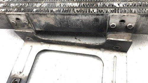 2001-2007 Chevy Silverado 2500 Hd Transmission Oil Cooler Oem 8.1L 89040217