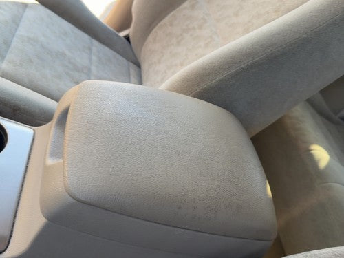 2004-2006 Kia Sorento Center Console Lid Only Oem Arm Rest Fold Down Beige Fc