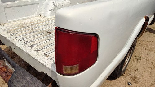 1994-2004 S10 Pickup Passenger Right Tail Light Brake Lamp Oem Rear 5978196