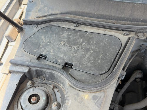 2003-2008 Infinity FX45 Passenger Right Battery Cover with Housing OEM