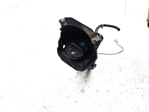 2004-2007 Chevy Silverado 2500 Fuel Filler Neck Assembly With Gas Cap Oem 6.6L