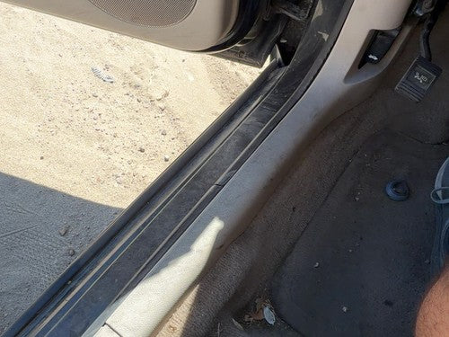 2006-2011 Chevy Impala Driver Left Lower Kick Trim Panel Oem Neutral 522