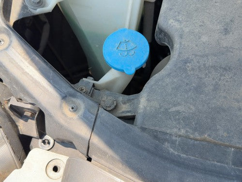 03-05 Infinity Fx45 Windshield Washer Fluid Reservoir With Pump Oem Wiper Tank