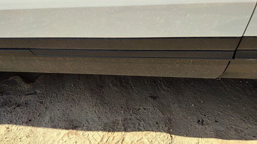 16 17 Explorer Police Interceptor Driver Left Front Moulding From Door Trim