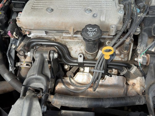 2006-2011 Chevy Impala Driver Left Valve Cover Oem 3.5L 3.9L 12591711