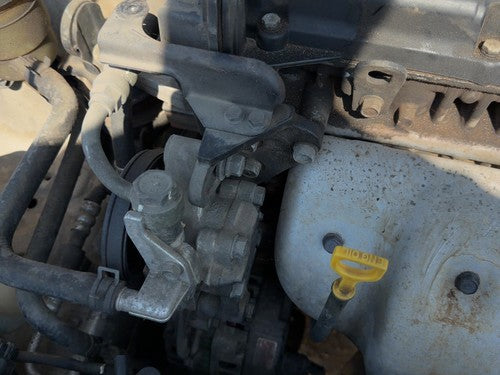 2001-2006 Hyundai Elantra Power Steering Pump With Mount Bracket Oem 2.0L