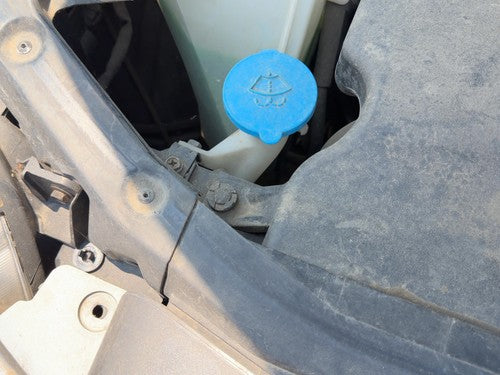 03-05 Infinity Fx45 Windshield Washer Fluid Reservoir With Pump Oem Wiper Tank