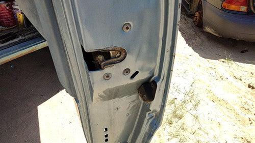 1986-1989 Dodge Ram W150 Passenger Right Front Door Latch With Rods/Cables Oem