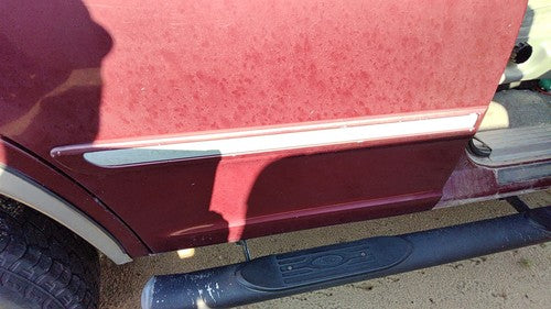 97-02 Expedition Passenger Right Rear Moulding From Door Back Trim Maroon Jl
