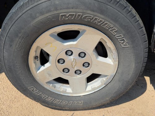2004-2006 Chevy Suburban 1500 17" Wheel Oem Factory Rim P25