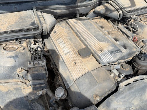 2001 BMW 530i Sedan Valve Cover 3.0L M54 11121432928
