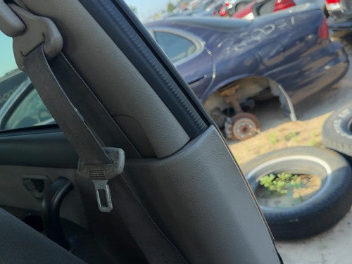 2003-2006 Kia Sorento Driver Left B-Pillar Trim Panel Oem
