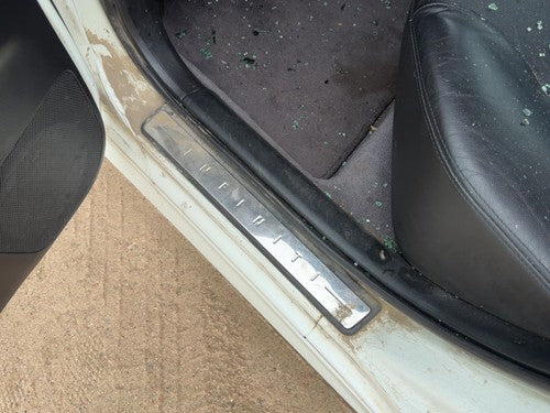 2000-2001 Infiniti I30 Driver Left Rear Lower Sill Plate Step Trim Panel Oem