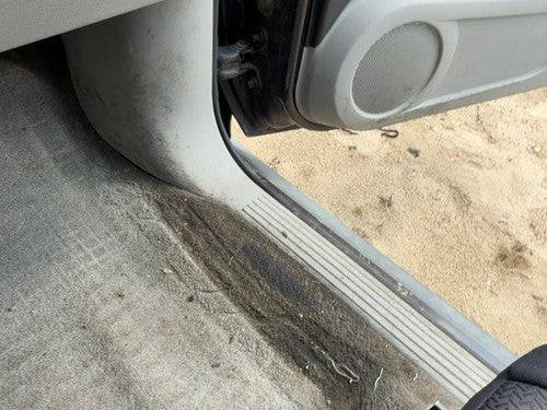 2006 Chevy Equinox Passenger Right Lower Kick Trim Panel Oem Light Gray 14B
