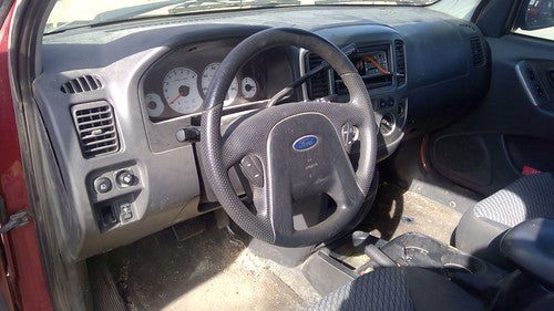 2001-2005 Ford Escape Driver Left Front Spindle Steering Knuckle With Wheel Hub