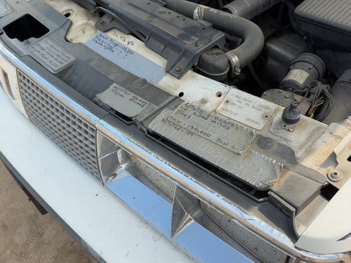 1985-1986 Oldsmobile 98 Complete Header Panel Assembly Oem White 22527190