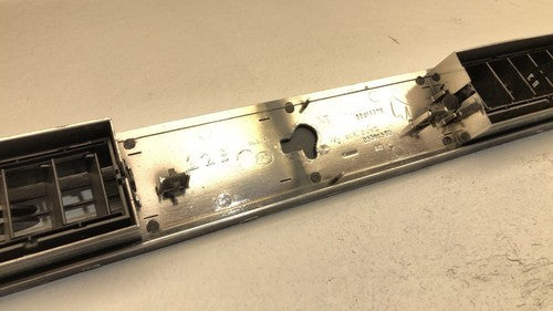 1989-1991 Olds 88 Eighty Eight Lower Dash Trim Bezel With Heater Ac Vents Oem