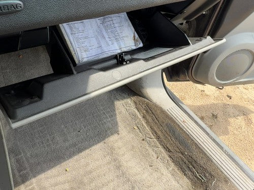 05-09 Equinox Glove Box Assembly Complete Door With Latch Oem Light Gray 14B