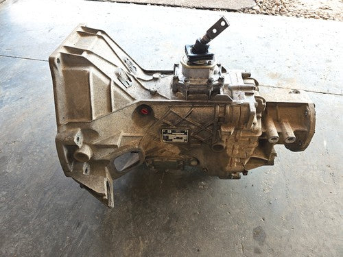 1987-1996 Ford F250 Zf 5 Speed Manual Transmission 4X4 7.3L Diesel Oem